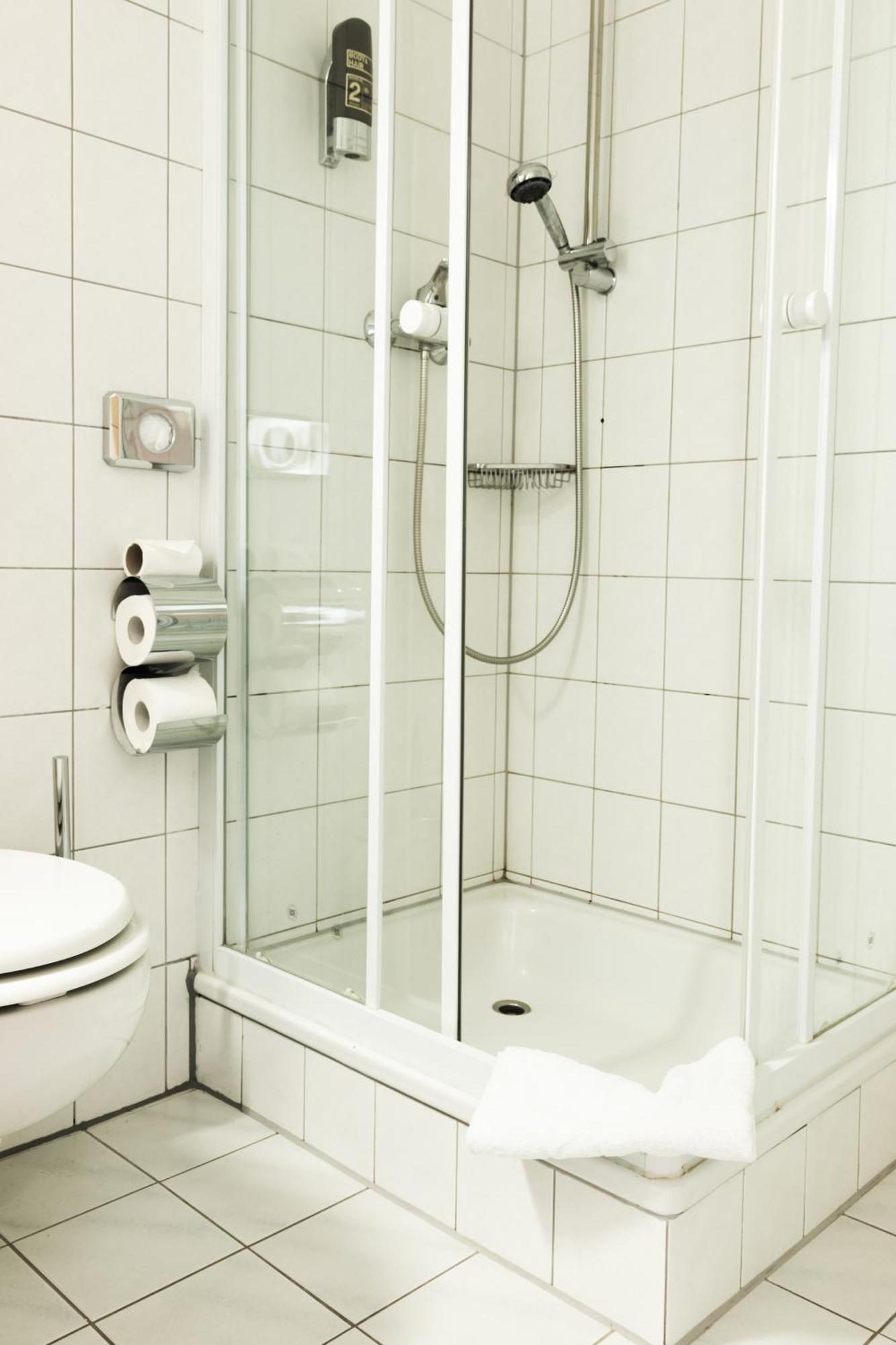 Hotelpension Zum Gockl Allershausen Δωμάτιο φωτογραφία