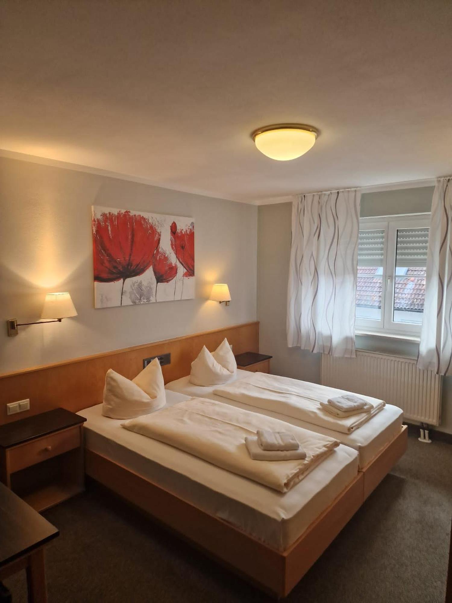Hotelpension Zum Gockl Allershausen Εξωτερικό φωτογραφία
