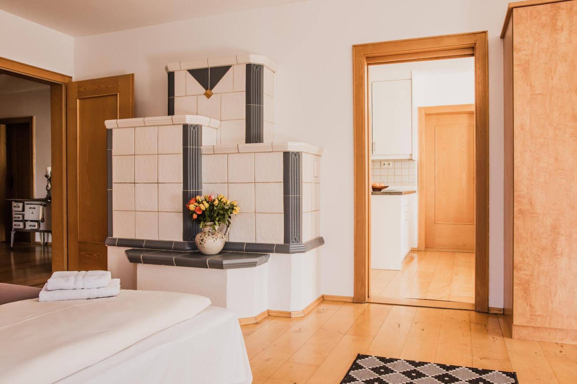 Hotelpension Zum Gockl Allershausen Εξωτερικό φωτογραφία